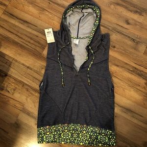 NWT Maaji Activewear Tank Top Size M